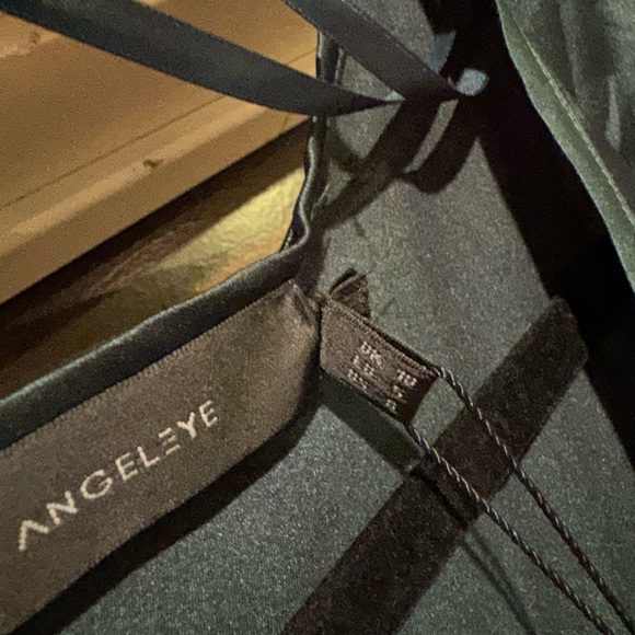 Stunning NWT Angel eye New York satin wrap around long dress. Retails $104.99 - Picture 6 of 6